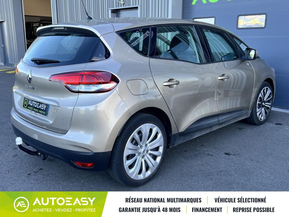 Sc&eacute;nic IV 1.2 Tce 115 cv LIFE / 1&egrave;re Main / Attelage 2017 occasion 03000 Avermes