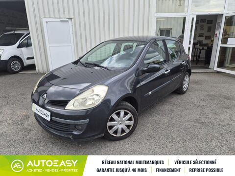 Renault clio iii 1L5 DCI * 68cv * 5P * CLIM * 2EME MA
