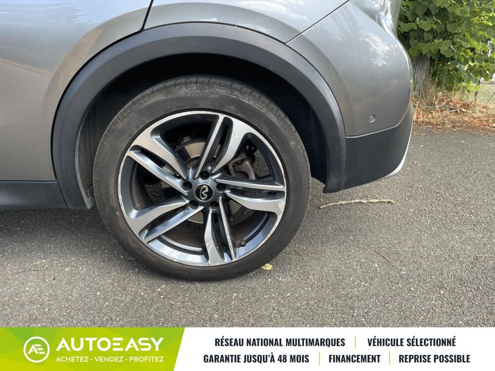 QX30 2.0 T LUXE TECH 211 / AWD / BOITE AUTO / TOIT PANORAMIQUE / 2019 occasion 78380 Bougival