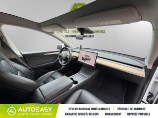 Model Y STANDARD RANGE / 299 CH / SOH 90.5% 2022 occasion 38300 Bourgoin-Jallieu