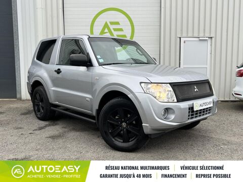 Mitsubishi Pajero 4 SPORT BLACK Short Wagon 200 cv 3.2 DI-D 4WD * Garantie 12 2012 occasion Le Haillan 33185