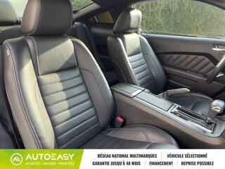 Mustang V 3.7 V6 BVA 310 cv / HOMOLOGUEE FRANCE / TRES FAIBLE KILOME 2011 occasion 84260 Sarrians