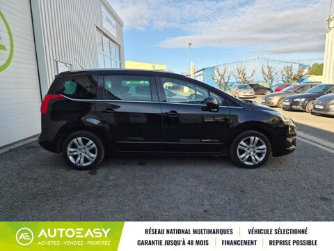 5008 I PHASE 2 1.6 HDi 115CV ALLURE * TOIT PANORAMIQUE * ATTELAGE 2016 occasion 33185 Le Haillan