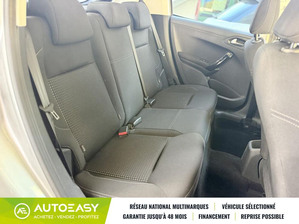208 1.2 THP Allure 110 cv / 35 500 km / FULL Entretien PEUGEOT / 2016 occasion 34430 Saint-Jean-de-Vedas