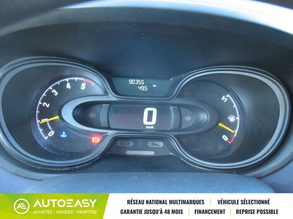 Vivaro 1.6 CDTI 120 A CHAINE DISTRIBUTION 2016 occasion 29000 Quimper