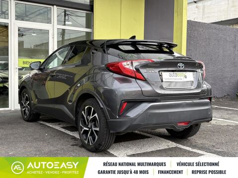 C-HR 122h Hybride Dynamic 2WD E-CVT // Boite automatique 2019 occasion 97122 Baie-Mahault