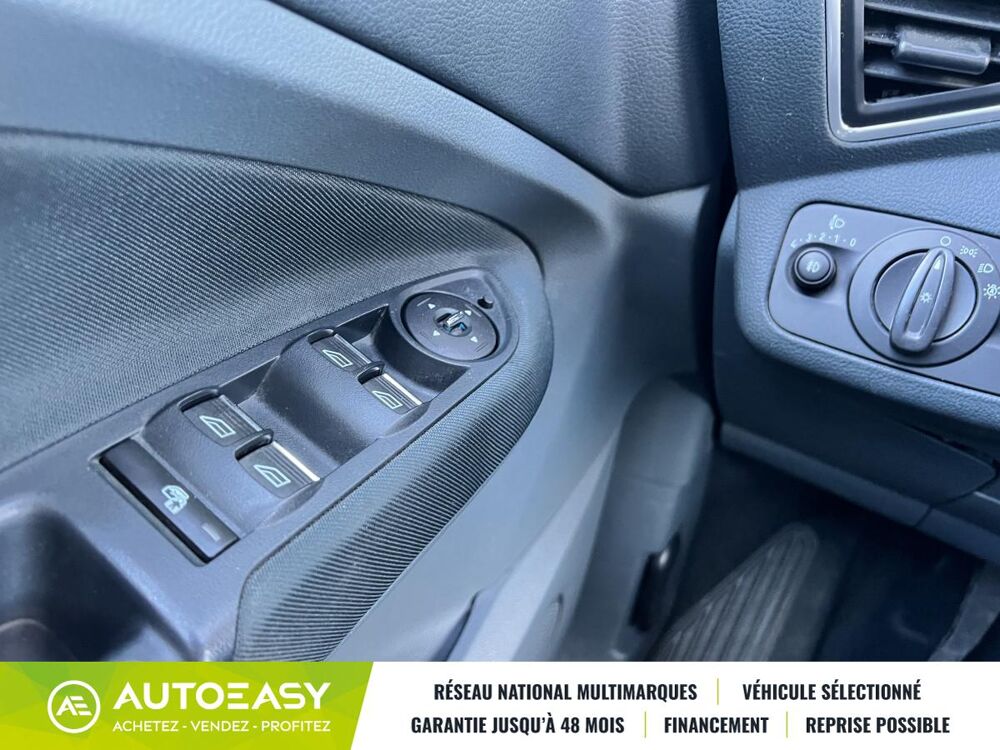 C-max 1.0i 16V EcoBoost 125 cv TITANIUM / Distribution ok 2014 occasion 03000 Avermes