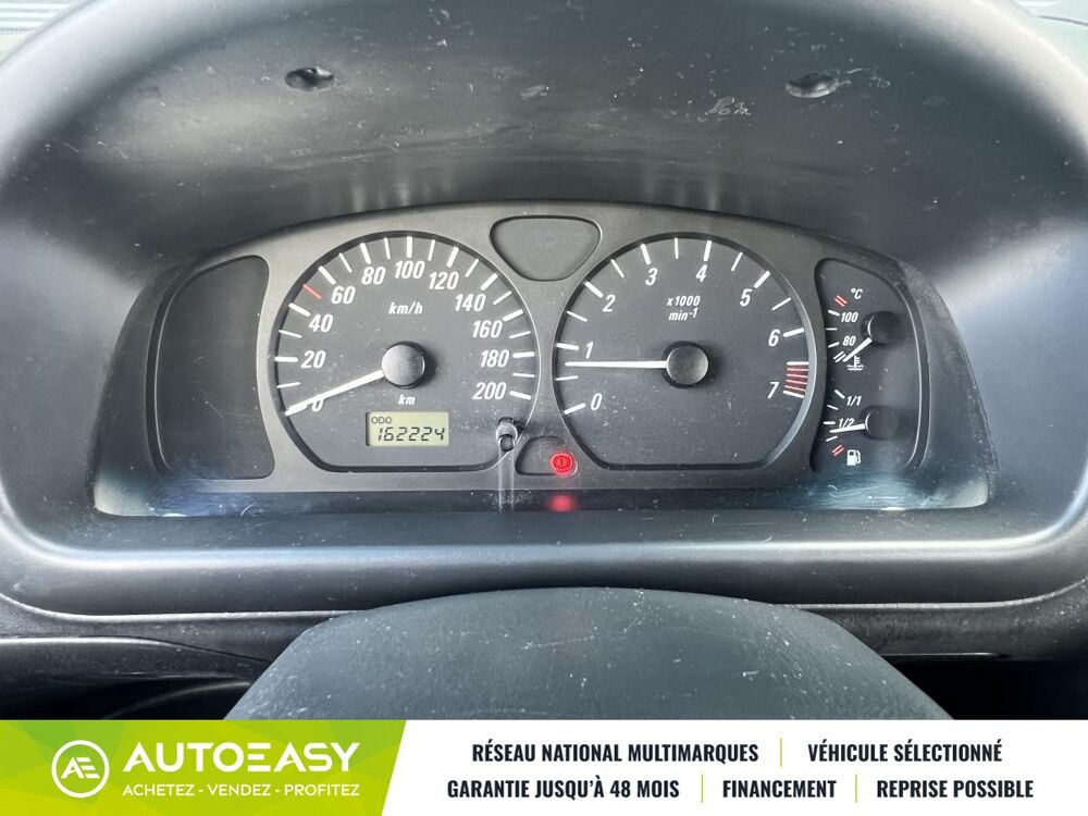 Agila 1.2 i Twinport 80cv / CLIM 2005 occasion 03000 Avermes