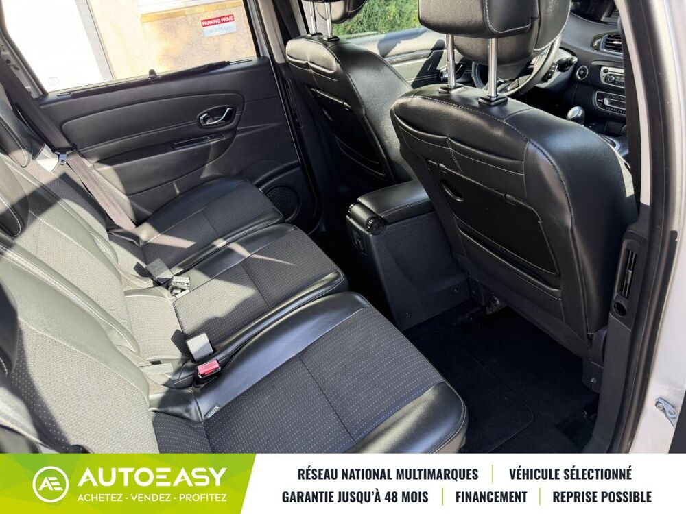 Grand scenic IV 1.6 dCi 130 ch energy Expression eco&sup2; 7 places 2013 occasion 69120 Vaulx-en-Velin