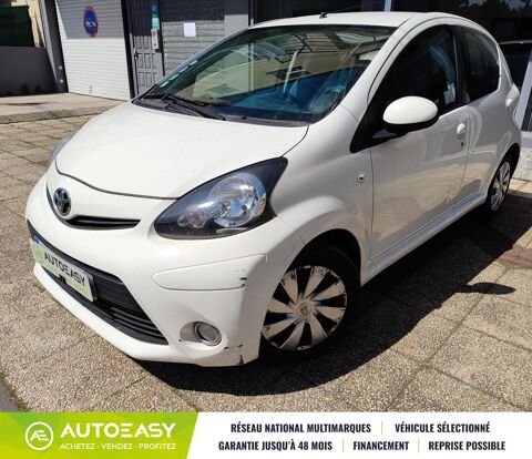 Toyota Aygo 5 Portes 1.0 VVTi 12V 68 cv / Dynamic / Clim et Bluetooth 2013 occasion Noisy-le-Grand 93160
