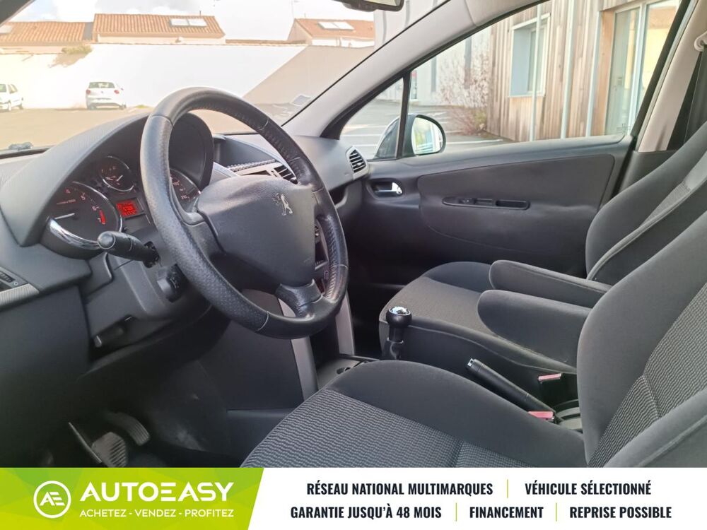 207 1.4 VTi 95 PREMIUM / ENTRETIEN SUIVI / 12 MOIS 2008 occasion 79000 NIORT