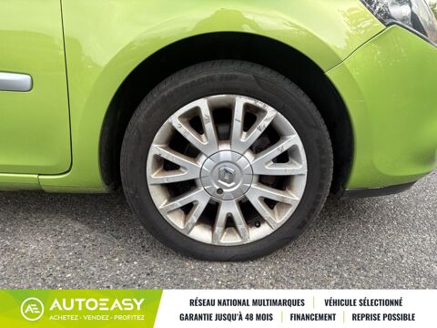 Clio 3 1.6 112 ch AUTHENTIQUE / ENTRETIEN COMPLET / BVA / KIT DE 2011 occasion 69120 Vaulx-en-Velin