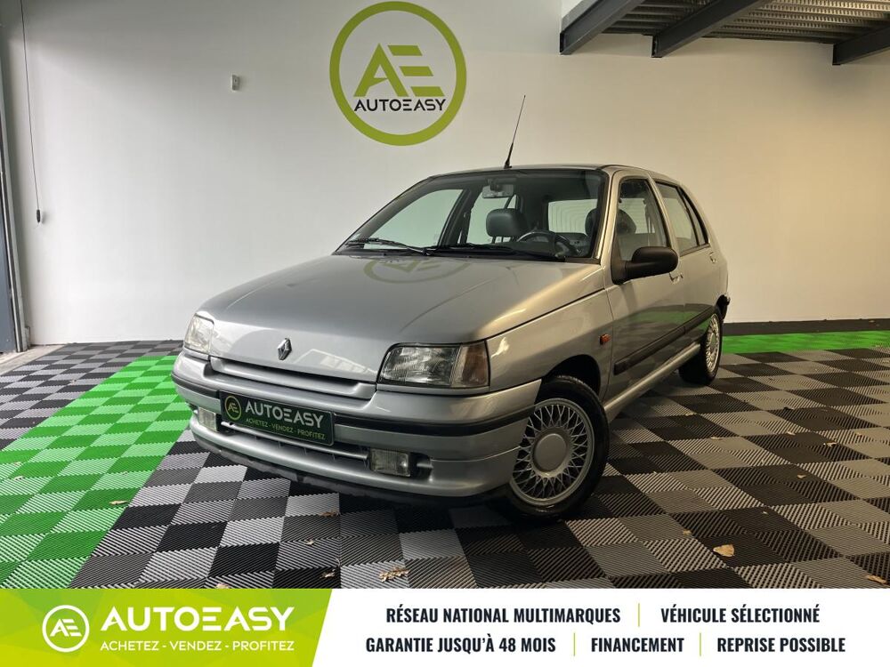 Clio baccara 1.8 90 ch boite automatique / Youngtimer 1995 occasion 64600 Anglet