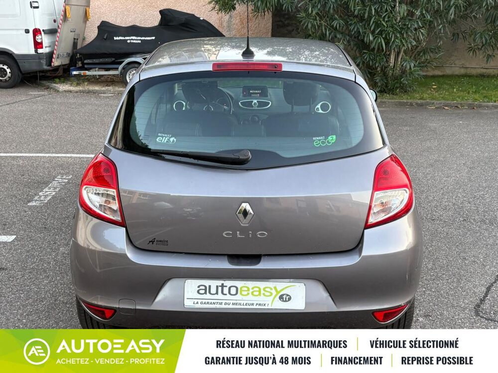 Clio 3 1.2 16V 75 eco2 TomTom Live 2011 occasion 69120 Vaulx-en-Velin
