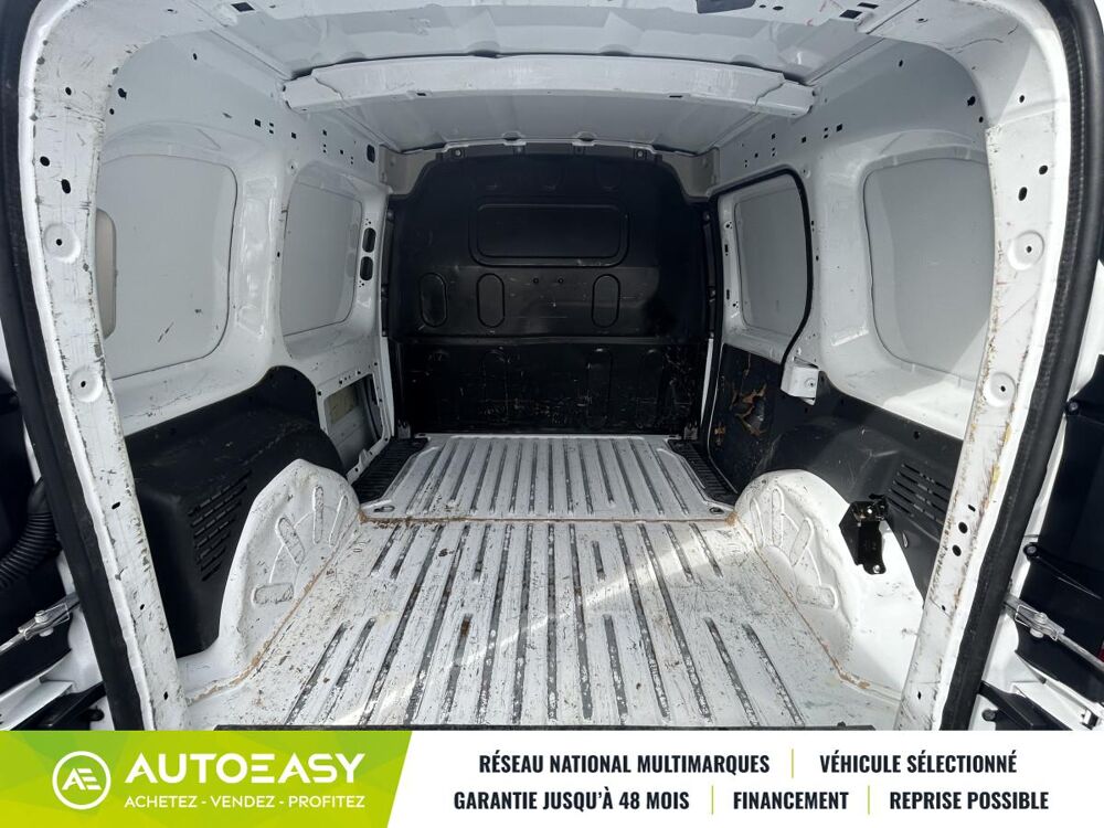 NV400 1.5 DCI 95 CH 3 PLACES TVA R&Eacute;CUP&Eacute;RABLE 2019 occasion 08440 Vivier au Court