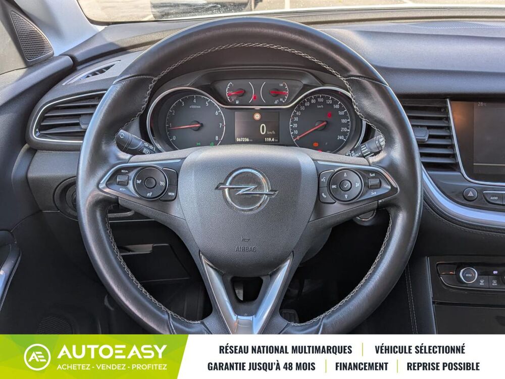 Grandland x 1.2 i Turbo 130 INNOVATION / 1ERE MAIN / GARANTIE 12 MOIS 2018 occasion 79000 NIORT
