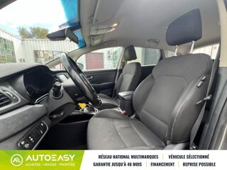 Carens 7 places 115cv 1.7 CRDi Style * Carplay * Cam&eacute;ra de recul * 2017 occasion 33185 Le Haillan