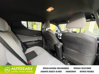 C-HR 122h Hybride Dynamic 2WD E-CVT // Boite automatique 2019 occasion 97122 Baie-Mahault