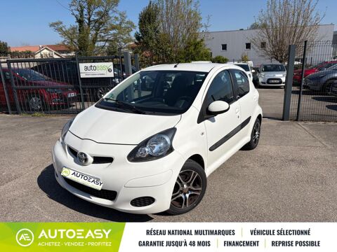 Toyota Aygo 1.0 / 68 CH / CLIM 2011 occasion Bourgoin-Jallieu 38300