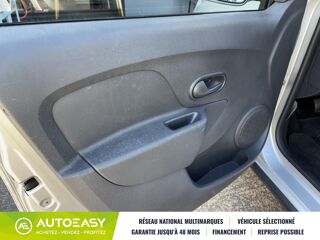 Sandero 0.90 TCE 90 AMBIANCE 2015 occasion 97410 Saint-Pierre