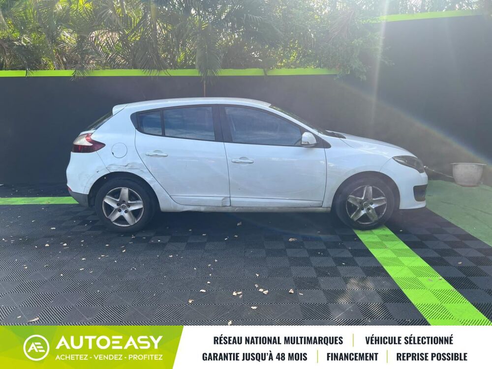 M&eacute;gane III Phase 3 Hatchback 1.5 dCi eco2 S&S 110 cv 2015 occasion 97460 Saint-Paul