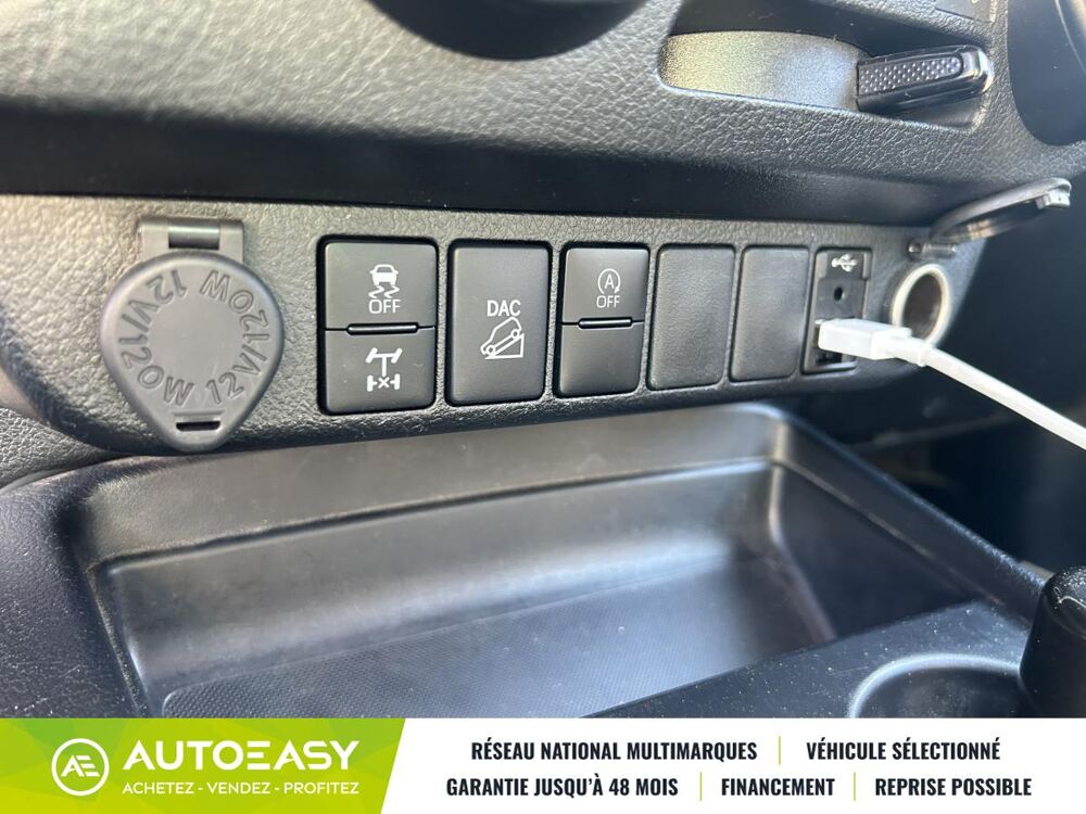 Hilux IV (3) X-TRA CABINE 4WD 2.8 204 Ch D-4D LEGENDE * TVA RECUPE 2023 occasion 06270 Villeneuve-Loubet