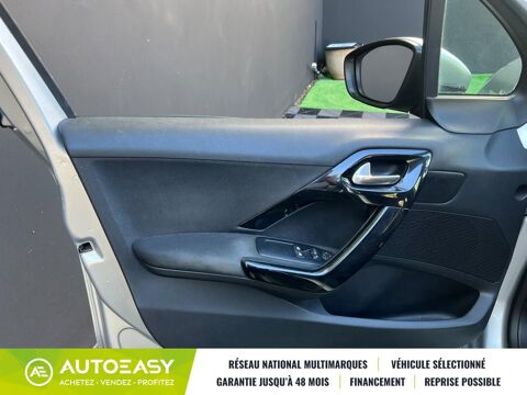 208 I Phase 2 1.2 THP 12V EAT6 S&S 110 cv ALLURE 2017 occasion 97460 Saint-Paul
