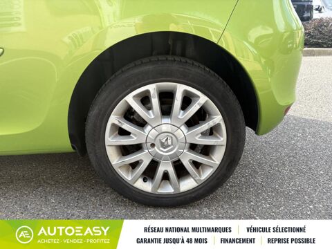 Clio 3 1.6 112 ch AUTHENTIQUE / ENTRETIEN COMPLET / BVA / KIT DE 2011 occasion 69120 Vaulx-en-Velin