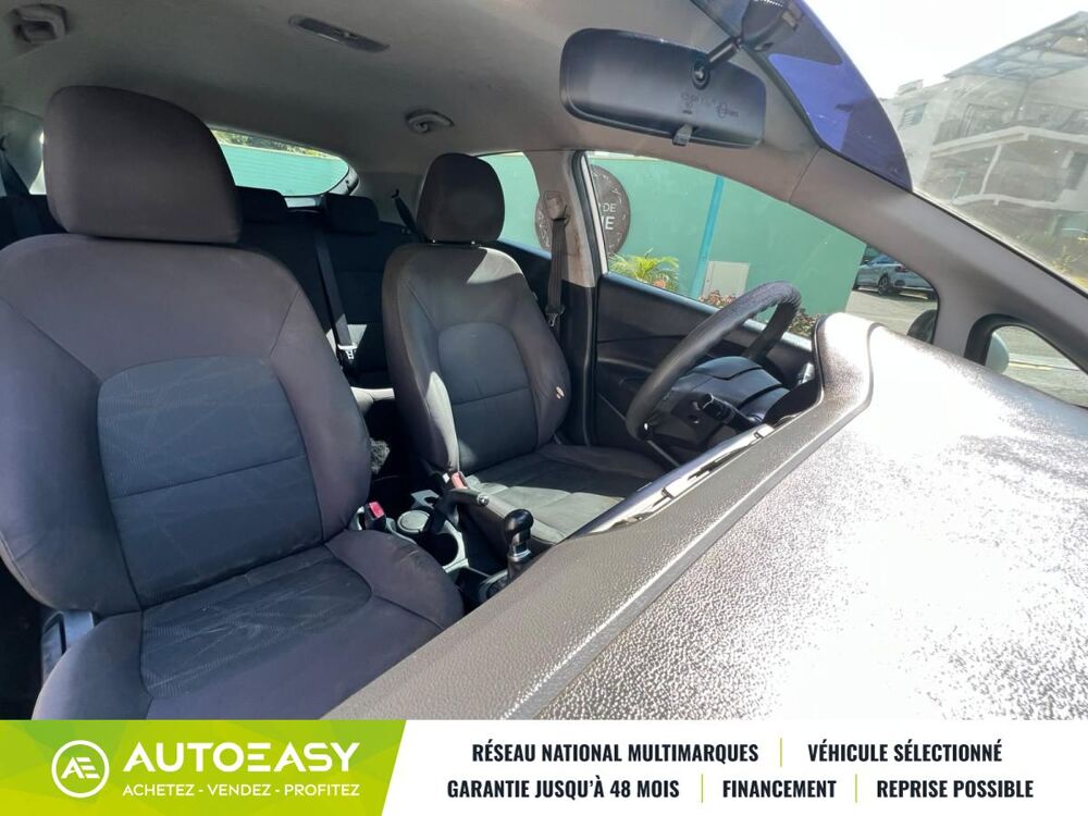 Rio III (IH) Phase 2 5 Portes 1.1 CRDi 12V 75 cv 2017 occasion 97354 Remire Montjoly