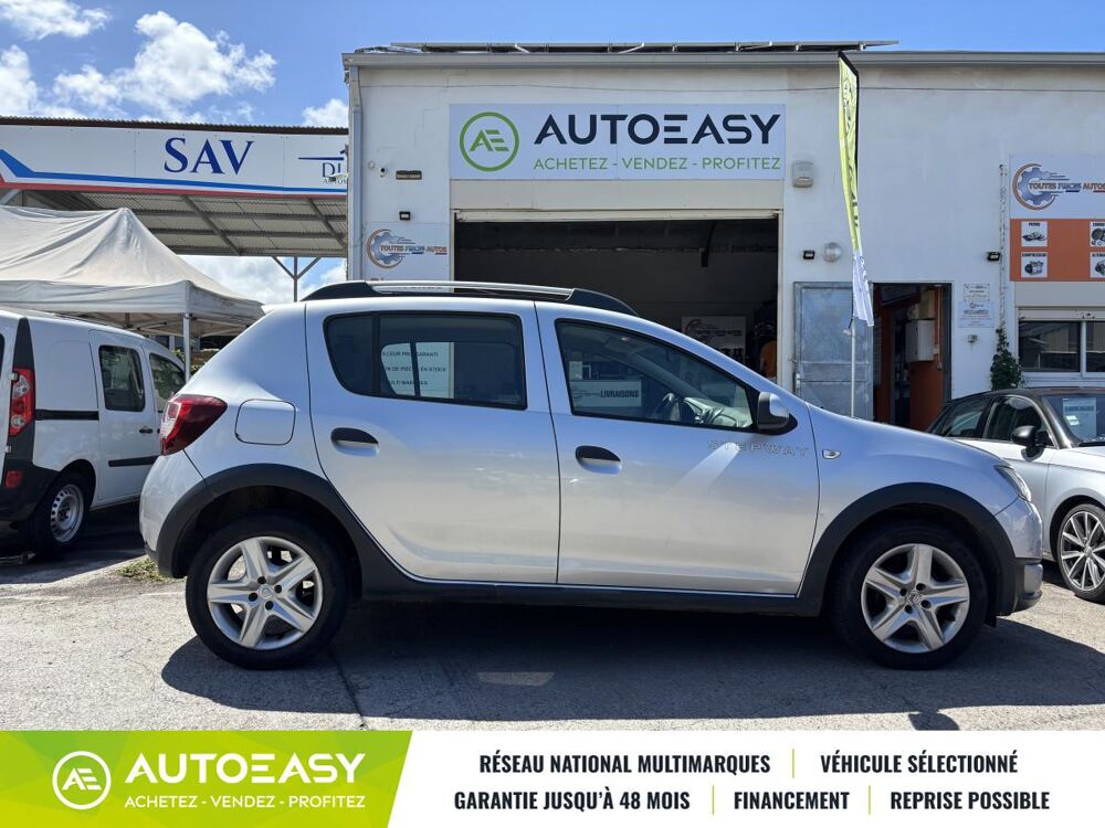 Sandero 0.90 TCE 90 AMBIANCE 2015 occasion 97410 Saint-Pierre