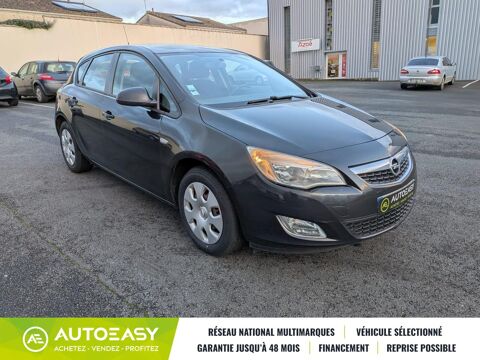 Opel Astra 1.4 I 100 ESSENTIAL / MOTEUR A CHAINE / GARANTIE 12 MOIS 2012 occasion NIORT 79000