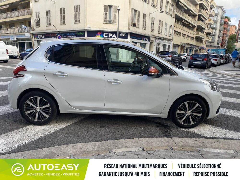 208 1.2 110 CH ROLAND GARROS BOITE AUTO 86400 KMS 2017 occasion 06300 Nice