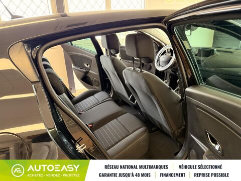 M&eacute;gane III PHASE 3 HATCHBACK 1.2 TCE 115 / LIMITED / 1ERE MAIN 2015 occasion 42120 LE COTEAU
