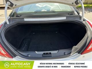 XJ 3.0 V6 Luxe Premium / ENTRETIEN OK / DISTRIBUTION OK / VIDAN 2013 occasion 69120 Vaulx-en-Velin
