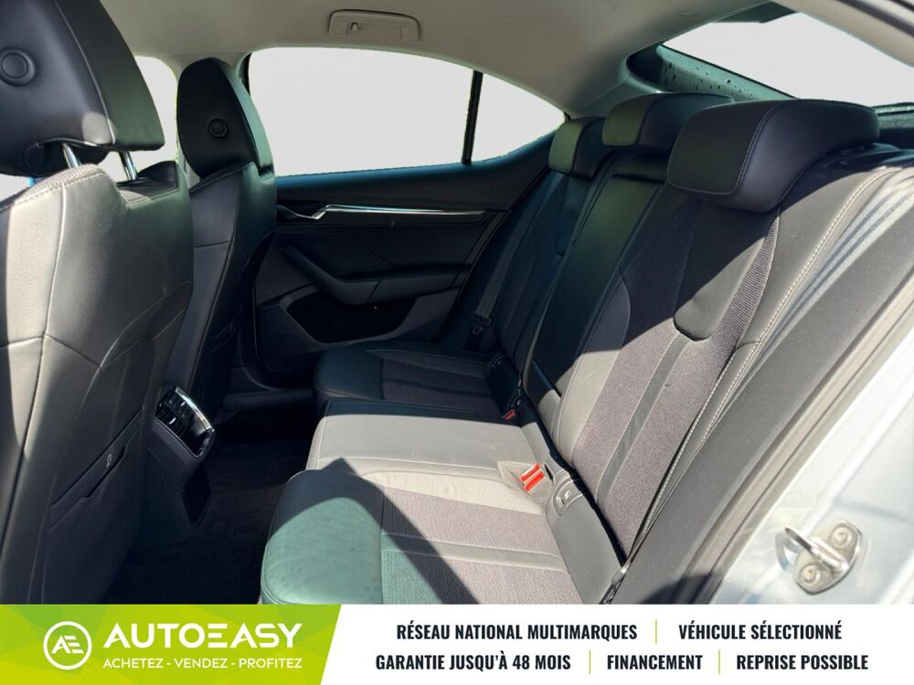 Octavia 1.0 tsi 110 cv mhev bva style / fr / entretien skoda 2021 occasion 45240 La Fert&eacute;-Saint-Aubin