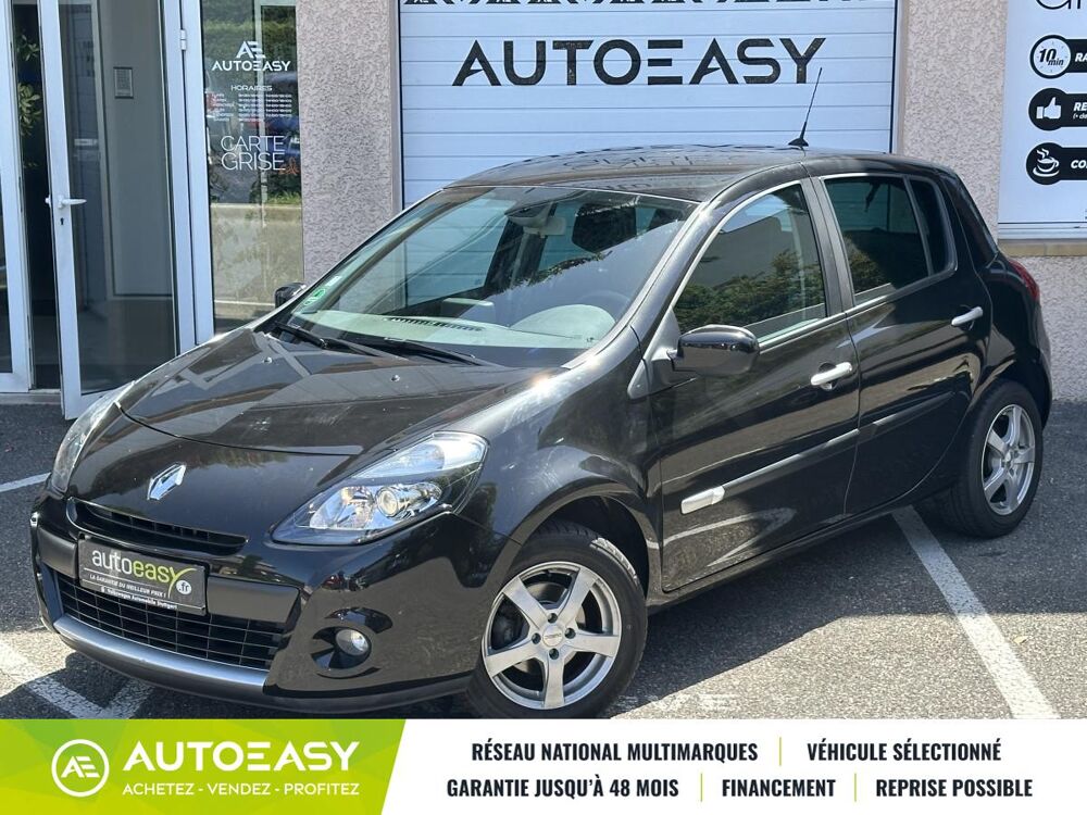 Clio 1.2 16v 100 ch TomTom 5 portes / 1ER MAIN / ENTRETIEN OK / C 2009 occasion 69120 Vaulx-en-Velin