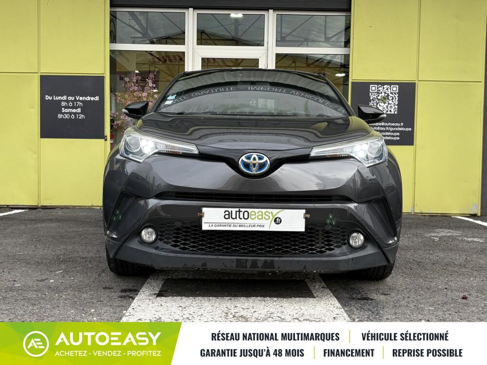 C-HR 122h Hybride Dynamic 2WD E-CVT // Boite automatique 2019 occasion 97122 Baie-Mahault