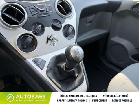 Ka 1.2 69 Titanium / 1&egrave;re Main / Distribution OK / Climatisatio 2016 occasion 13330 P&eacute;lissanne