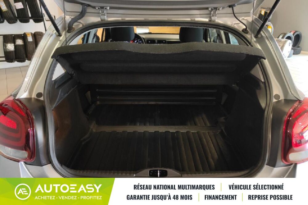 C3 CITROEN  SOCIETE PURE TECH 82 S&S FEEL NAV berline 2019 occasion 38150 CHANAS