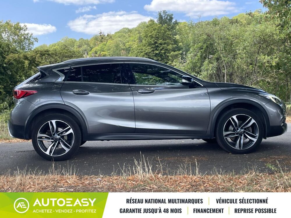 QX30 2.0 T LUXE TECH 211 / AWD / BOITE AUTO / TOIT PANORAMIQUE / 2019 occasion 78380 Bougival