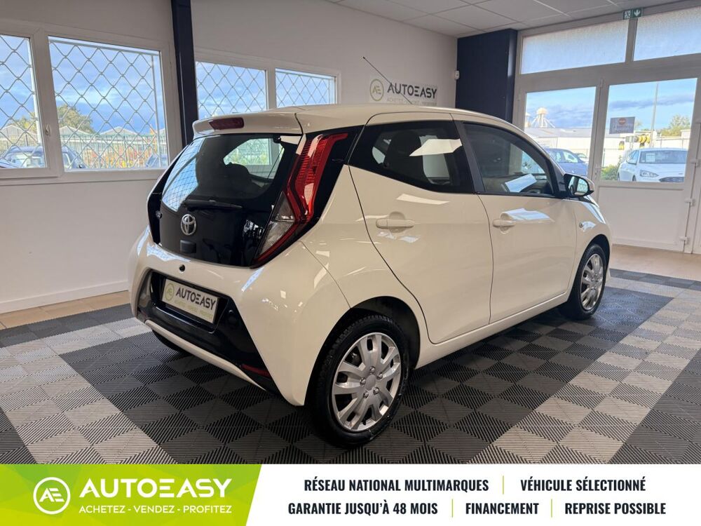 Aygo 5 PORTES Phase 2 1.0 VVTI 12V 72 / X PLAY APP / 1ERE MAIN 2019 occasion 42120 LE COTEAU