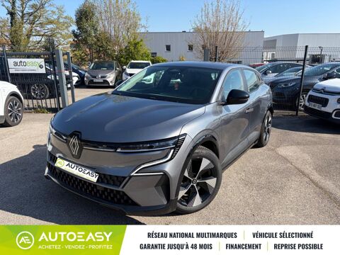 Renault M&eacute;gane E-TECH / EV60 / 220 CH / CHARGE OPTIMAL / EQUILIBRE / SOH 94 2022 occasion Bourgoin-Jallieu 38300