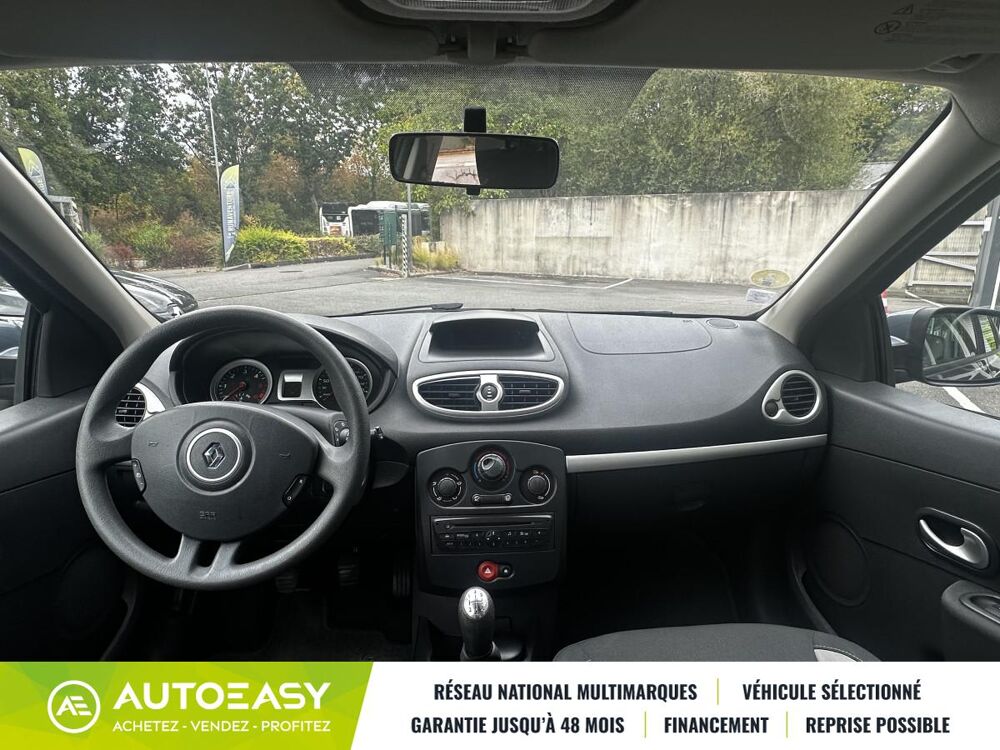 Clio III 1.5 Dci 75ch Expression 1&egrave;re main / Climatisation 2011 occasion 44470 Carquefou