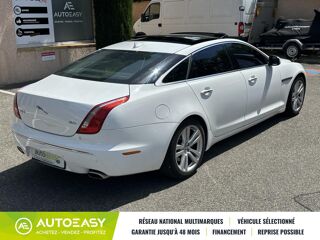 XJ 3.0 V6 Luxe Premium / ENTRETIEN OK / DISTRIBUTION OK / VIDAN 2013 occasion 69120 Vaulx-en-Velin