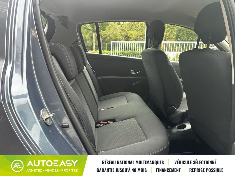 Clio III 1.5 Dci 75ch Expression 1&egrave;re main / Climatisation 2011 occasion 44470 Carquefou