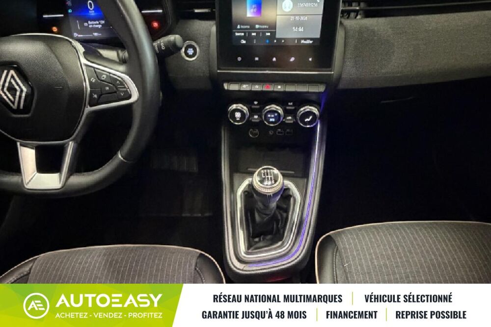 Captur RENAULT CLIO V NOUVELLE Clio TCe 90 Techno 2024 occasion 38150 CHANAS