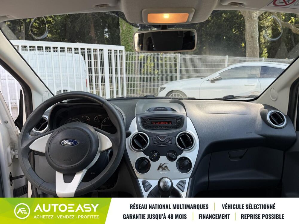 Ka 1.2 69 Titanium / 1&egrave;re Main / Distribution OK / Climatisatio 2016 occasion 13330 P&eacute;lissanne