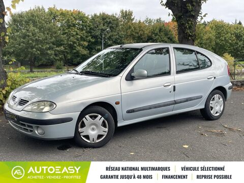 Renault megane 1.4i 16V 95 / 1ERE MAIN / FAIBLE KILOMET