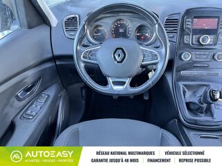 Sc&eacute;nic IV 1.2 Tce 115 cv LIFE / 1&egrave;re Main / Attelage 2017 occasion 03000 Avermes