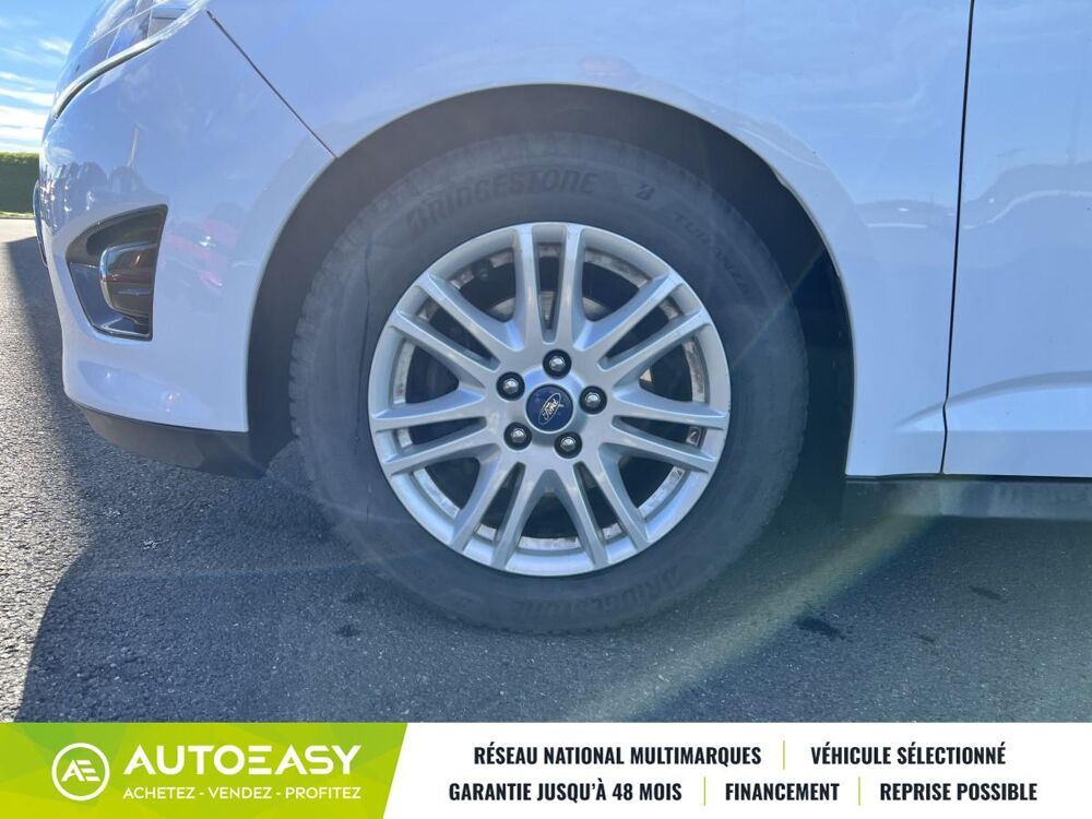 C-max 1.0i 16V EcoBoost 125 cv TITANIUM / Distribution ok 2014 occasion 03000 Avermes